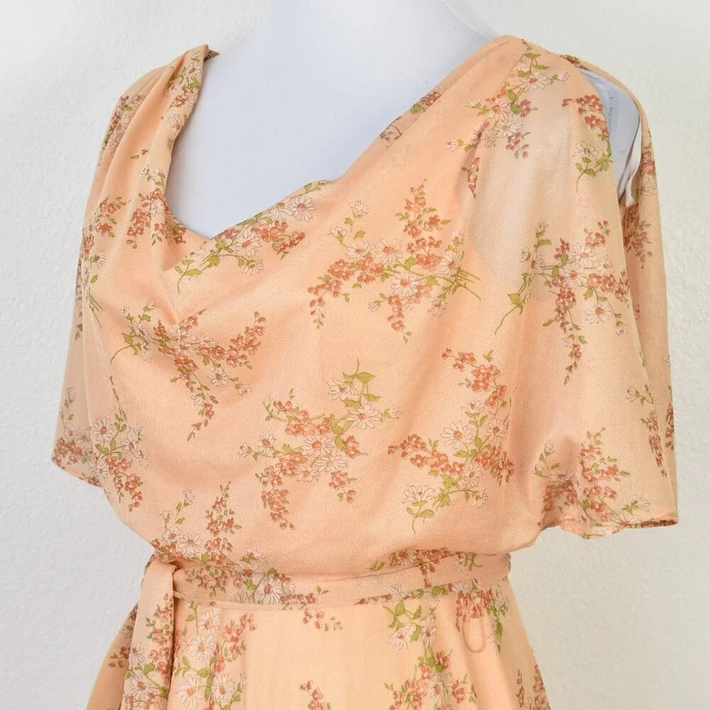 Vintage 1970s Floral Boho Maxi Dress - 4 - Picture 4 of 10